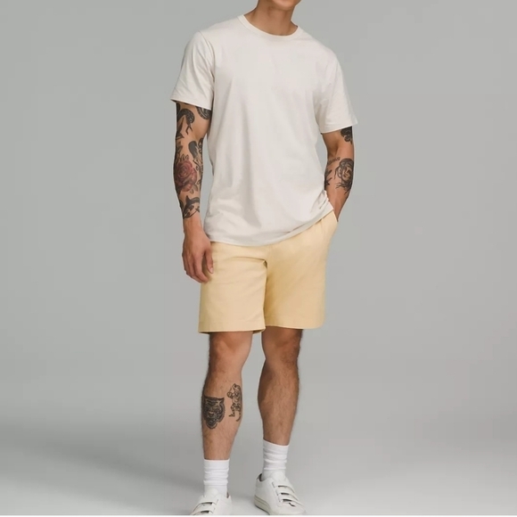 Lululemon Commission Classic-Fit Short 9" Oxford In Prosecco / White Size 30 - Picture 3 of 13